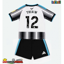 Camisa de Futebol Newcastle United Malick Thiaw #12 Equipamento Principal Infantil 2026-27 Manga Curta (+ Calças curtas)